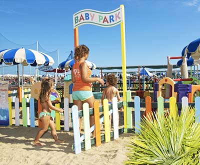 Baby park in spiaggia