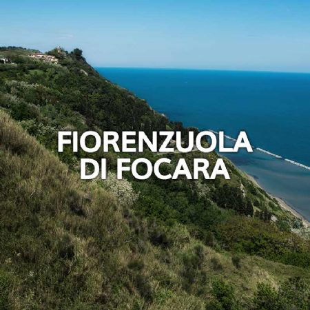 Fiorenzuola di Focara, il borgo che si affaccia sul mare